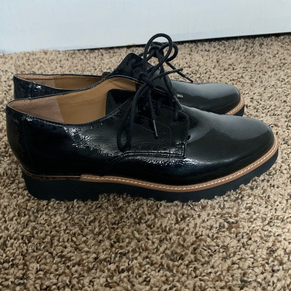 Franco Sarto patent leather oxfords